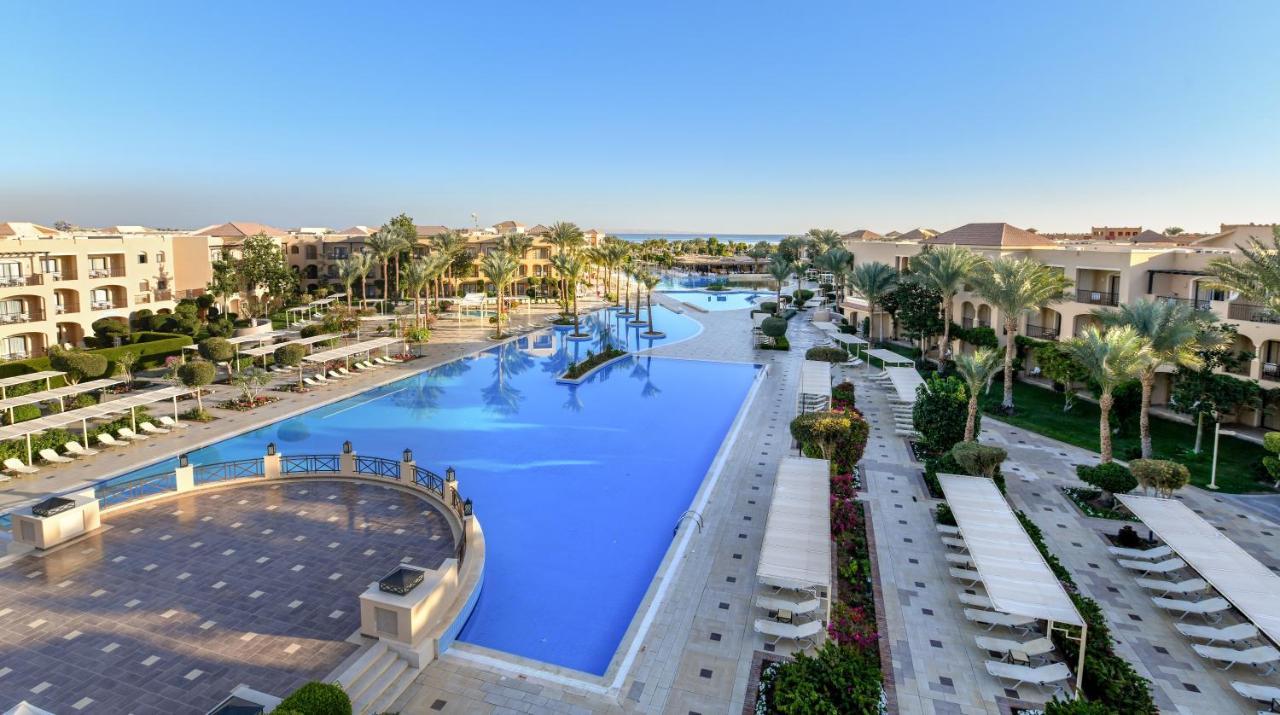 Jaz Aquamarine Hotel Hurghada Exterior photo The pool at the St. Regis