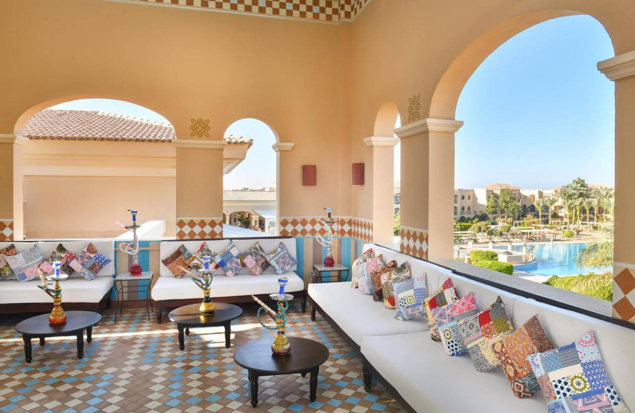 Jaz Aquamarine Hotel Hurghada Exterior photo The hotel's pool area