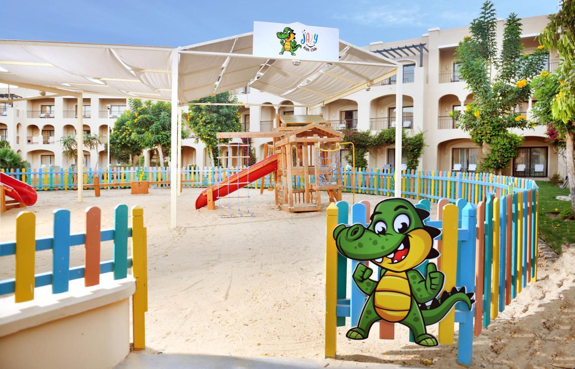 Jaz Aquamarine Hotel Hurghada Exterior photo The school's playground